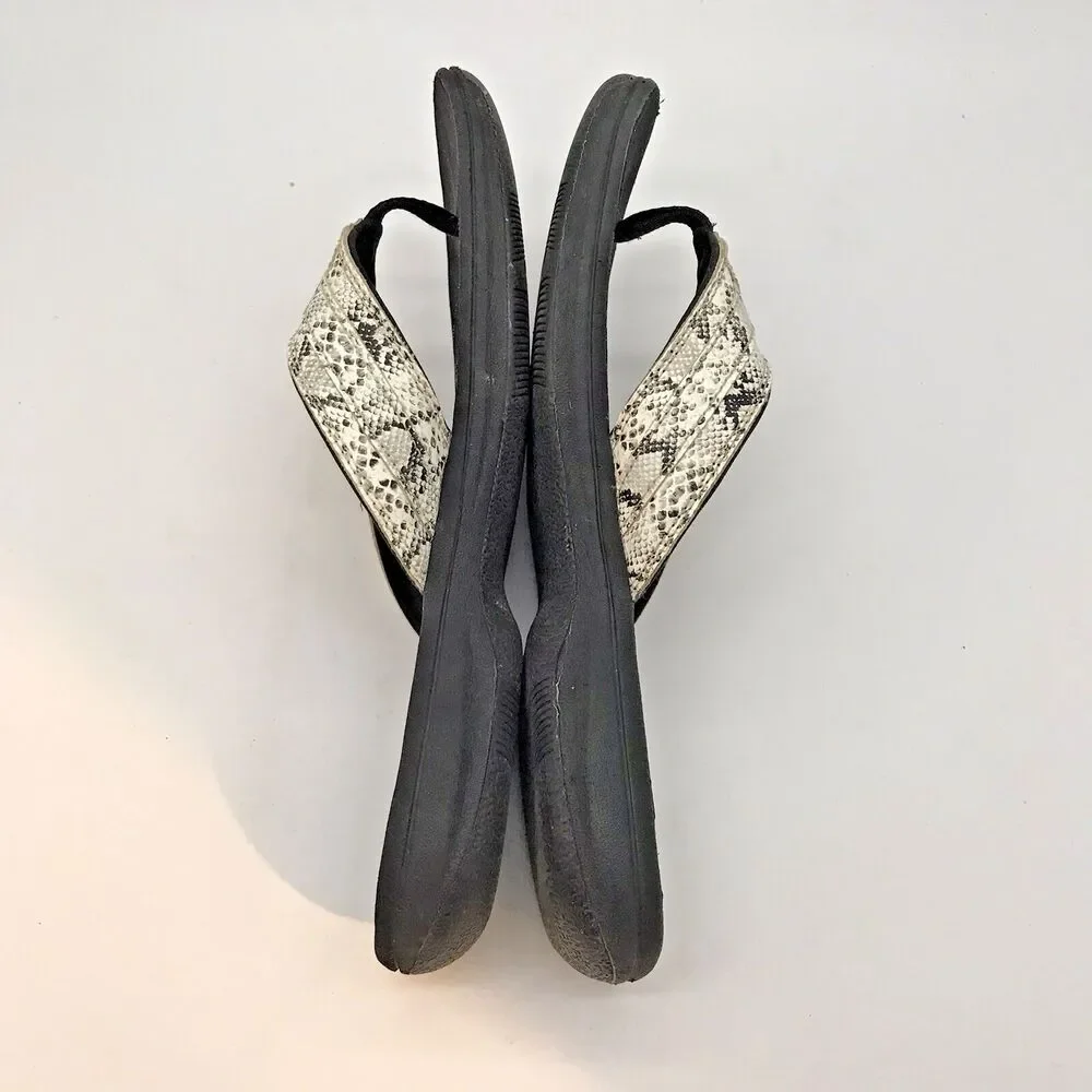 Clarks Cloudsteppers Brinkley Jazz Sandals Women's 9M Sea Snake Flip Flop Thongs